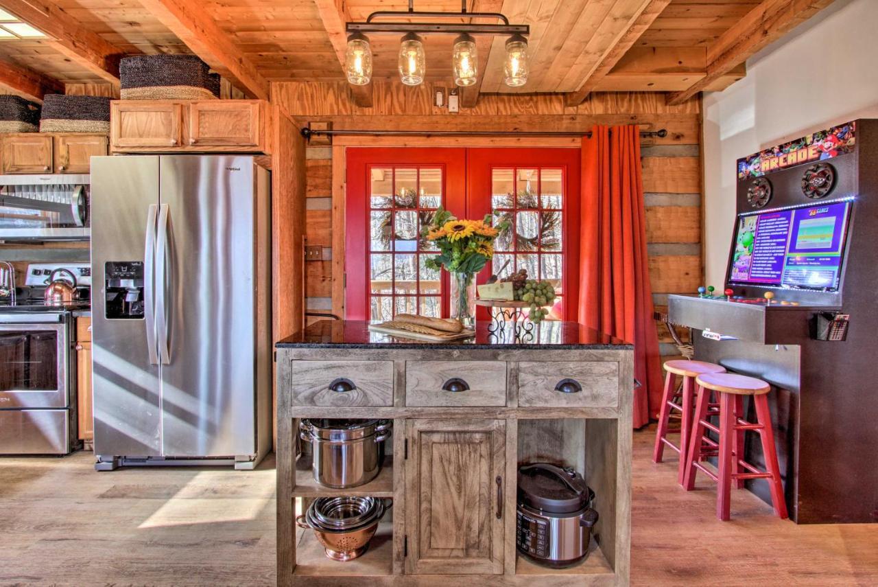 Panoramic-View Gatlinburg Cabin With Private Hot Tub Eksteriør billede