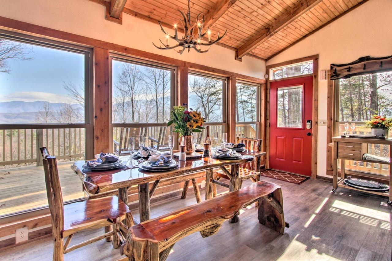Panoramic-View Gatlinburg Cabin With Private Hot Tub Eksteriør billede