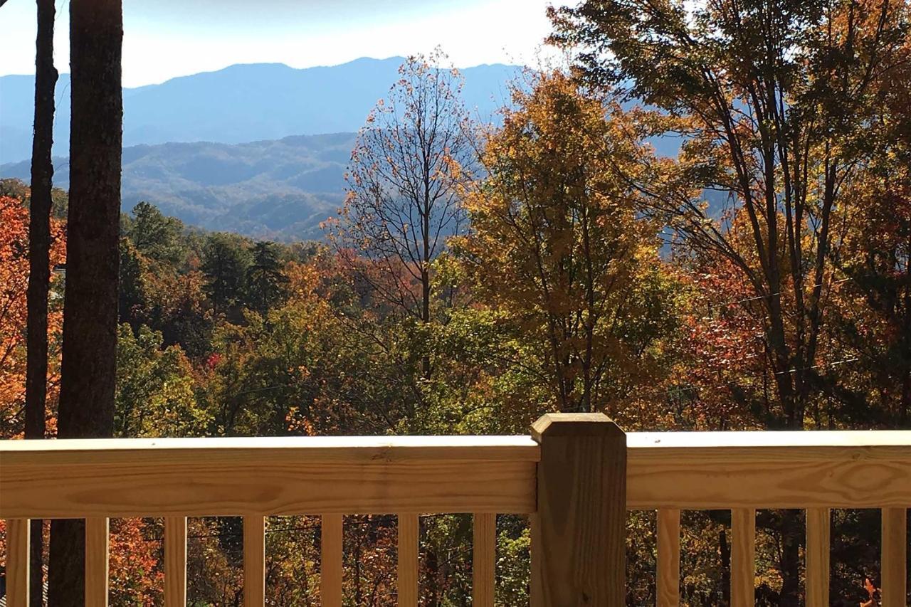 Panoramic-View Gatlinburg Cabin With Private Hot Tub Eksteriør billede